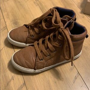 Boys cat & jack 11 brown high top sneaker toddler